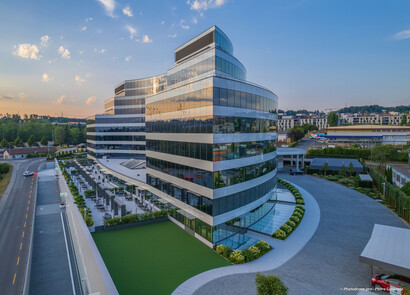 Millenium's facade