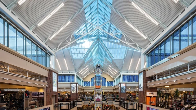 View of the inside of the shop with a skylight (equipped with electrochromic glass - tinted)